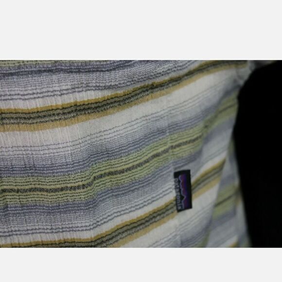 Vintage Patagonia Organic Cotton Mens Large. SS Textured Fabric Button Shirt - Picture 6 of 9